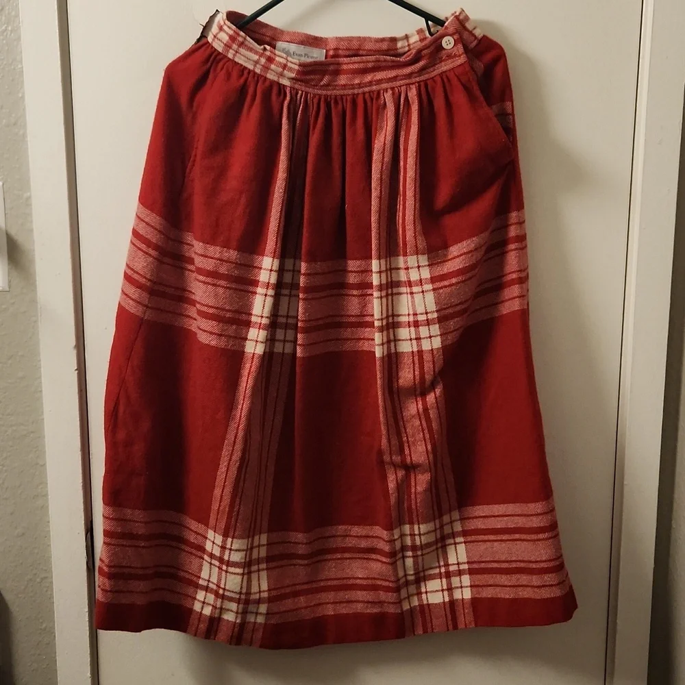 Vintage 80s Evan Picone red pleated plaid skirt 6